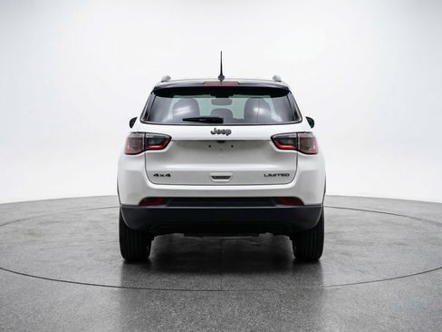 Used 2025 Jeep Compass Limited image 7