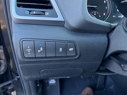 Used 2016 Hyundai Tucson Sport image 22