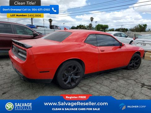 Used 2015 Dodge Challenger SXT Plus RWD image 4