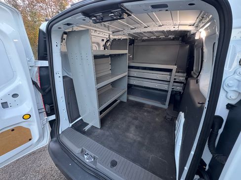 Used 2022 Ford Transit Connect XL image 30