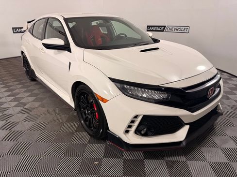 Used 2018 Honda Civic Type R image 8