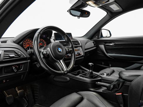 Used 2017 BMW M2 RWD image 38