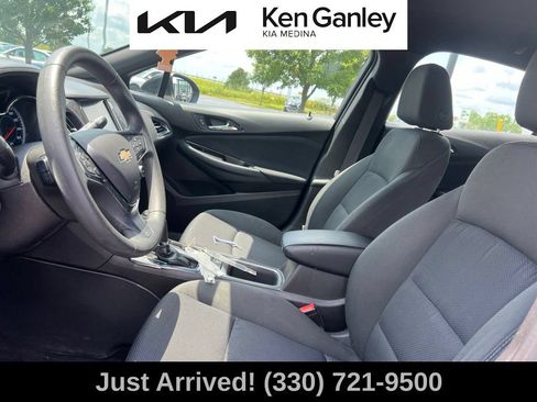 Used 2016 Chevrolet Cruze LT w/ Convenience Package FWD image 11