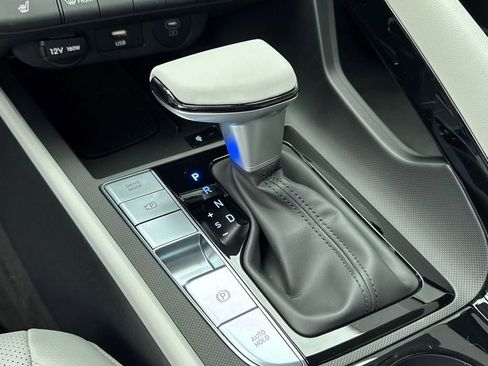 New 2026 Hyundai Elantra Limited image 9