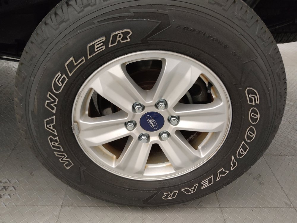 Used 2015 Ford F150 XLT w/ Equipment Group 301A Mid AWD/4WD image 31