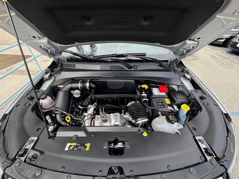 Used 2025 Jeep Compass Limited image 33