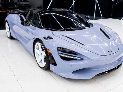 Used 2024 McLaren 750S Spider image 7