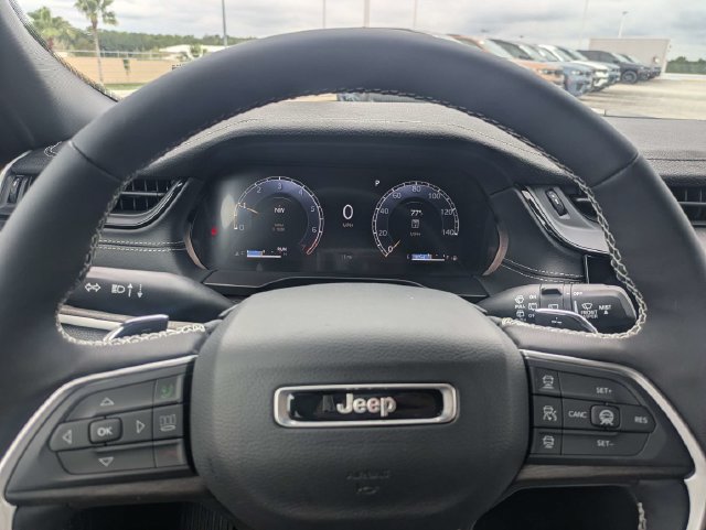 New 2026 Jeep Grand Cherokee Limited AWD/4WD image 32
