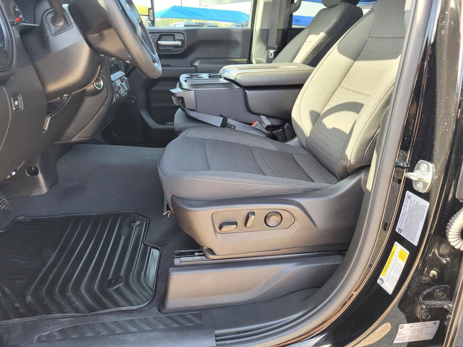 Used 2025 Chevrolet Silverado 2500 Custom w/ Custom Convenience Package RWD image 18