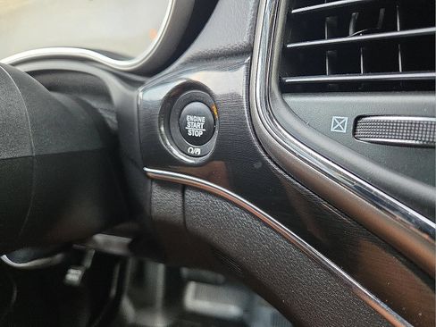 Used 2018 Jeep Grand Cherokee Trailhawk AWD/4WD image 21