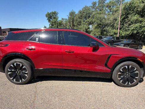 Used 2024 Chevrolet Blazer EV RS AWD/4WD image 4