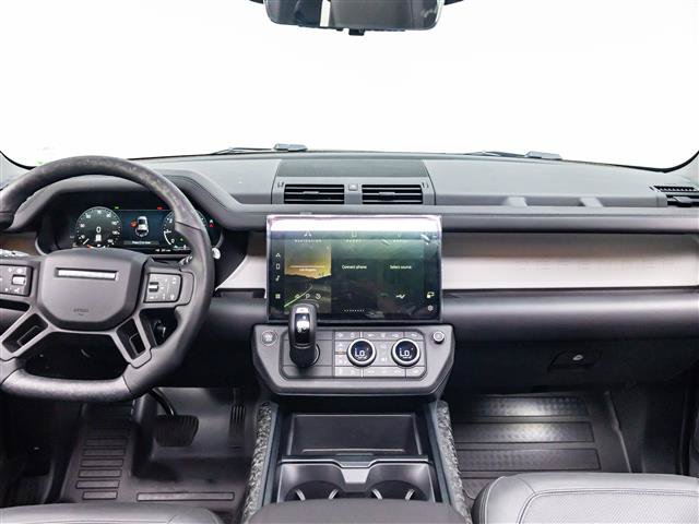 New 2026 Land Rover Defender 110 X-Dynamic SE AWD/4WD image 22