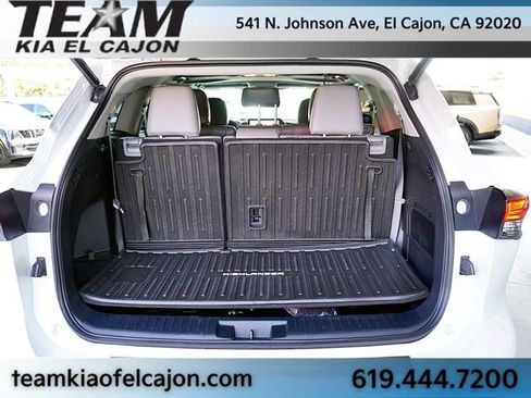 Used 2023 Toyota Highlander XLE FWD image 13