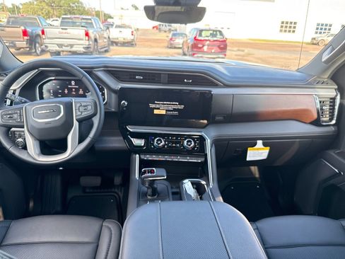 New 2026 GMC Sierra 1500 Denali w/ Denali Reserve Package AWD/4WD image 18