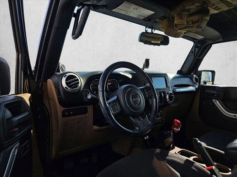 Used 2013 Jeep Wrangler Rubicon w/ PWR Convenience Group image 10