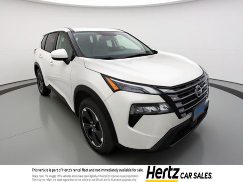 Used 2025 Nissan Rogue SV image 1