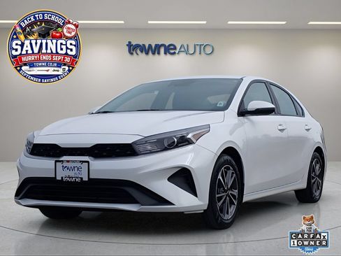 Used 2023 Kia Forte LXS w/ LXS Technology Package FWD image 1