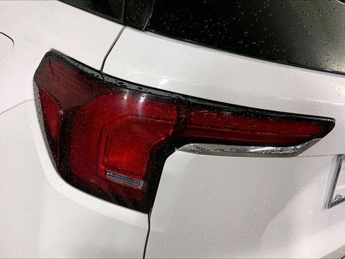 Used 2025 GMC Terrain Elevation FWD image 27