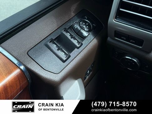 Used 2019 Ford F150 King Ranch w/ Trailer Tow Package AWD/4WD image 18