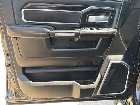 Used 2019 RAM 2500 Laramie AWD/4WD image 13