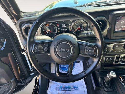 Used 2021 Jeep Gladiator Sport AWD/4WD image 13