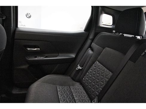 Used 2026 Nissan Kicks SV FWD image 9