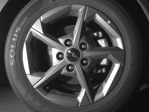Used 2025 Kia K4 FWD image 12