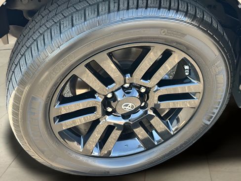 Used 2019 Toyota 4Runner Limited AWD/4WD image 46