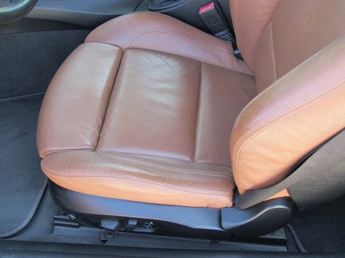 Used 2008 BMW 328i Convertible image 9