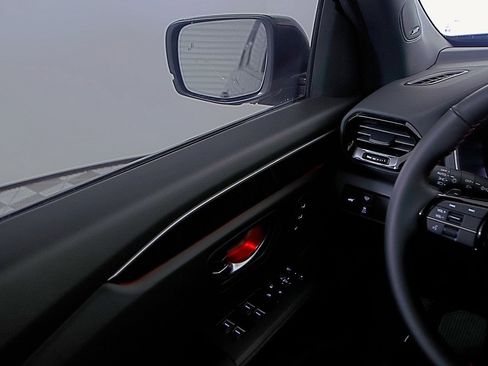 New 2025 Honda Pilot Black Edition image 20