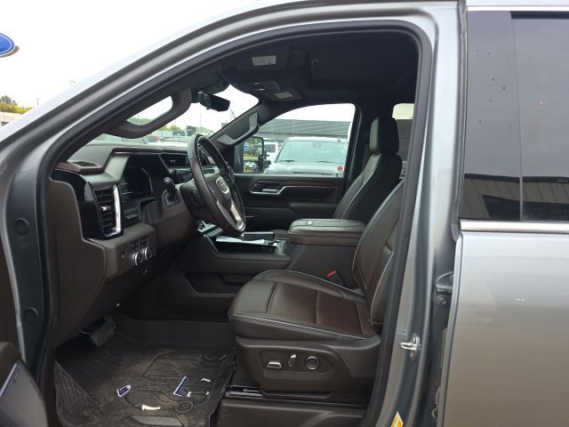Used 2024 GMC Sierra 2500 Denali w/ Denali Reserve Package AWD/4WD image 14