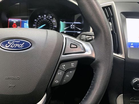 Used 2020 Ford Edge SEL image 23