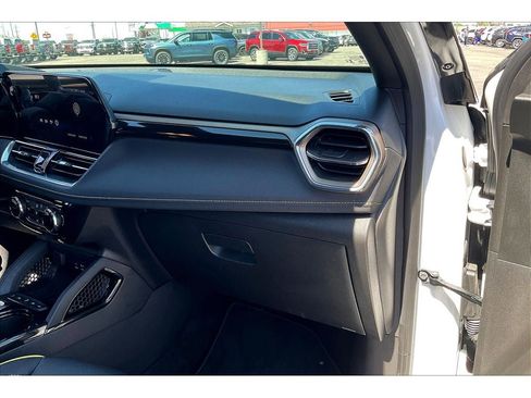 Used 2025 Chevrolet TrailBlazer ACTIV w/ Convenience Package image 17