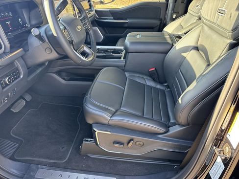 New 2025 Ford F350 Platinum w/ FX4 Off-Road Package image 9