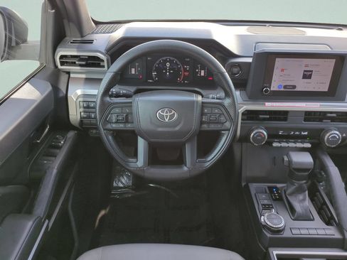 Used 2025 Toyota Tacoma SR5 AWD/4WD image 12