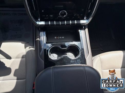 Used 2025 GMC Yukon Elevation w/ LPO, Floor Liner Package RWD image 3