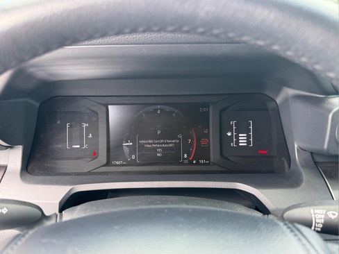 Used 2025 Toyota 4Runner SR5 AWD/4WD image 24