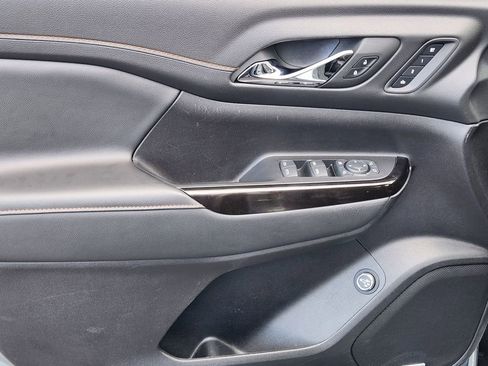 Used 2023 GMC Acadia AT4 w/ Technology Package image 23