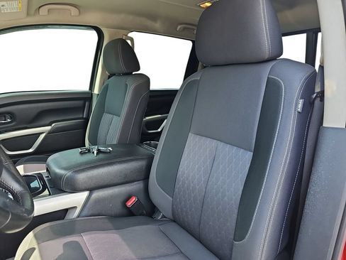 Used 2021 Nissan Titan SV w/ SV Convenience Package AWD/4WD image 15