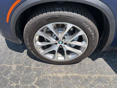 Used 2023 BMW X5 sDrive40i w/ Premium Package RWD image 37