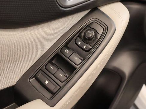 Used 2022 Subaru Forester Base image 10