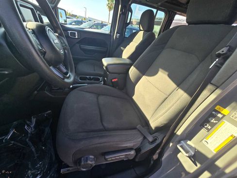 Used 2022 Jeep Wrangler Unlimited Sport image 24