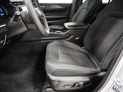 Certified 2025 Jeep Grand Cherokee Laredo w/ Luxury Tech Group I image 12