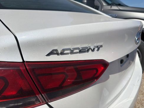 Used 2019 Hyundai Accent SE image 6