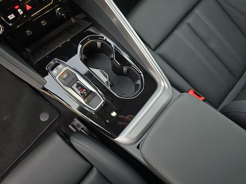 New 2026 Audi Q5 Premium Plus image 25