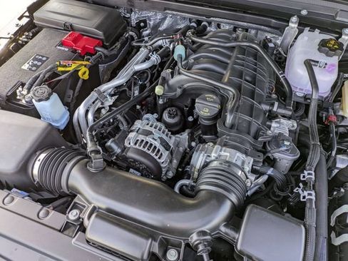 New 2026 Jeep Gladiator Sport AWD/4WD image 36