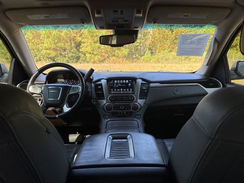 Used 2020 GMC Yukon XL Denali w/ Denali Ultimate Package image 18