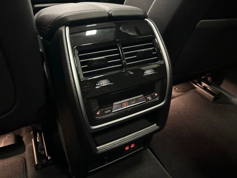 Used 2026 BMW X5 xDrive50e image 46