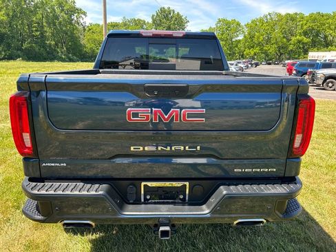 Used 2019 GMC Sierra 1500 Denali w/ Technology Package AWD/4WD image 4