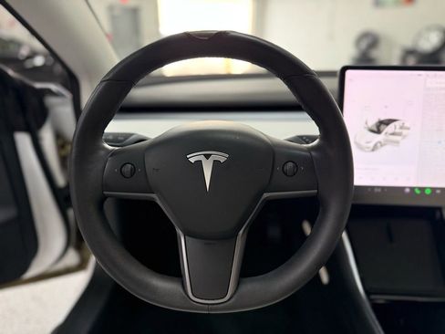 Used 2020 Tesla Model 3 RWD image 22